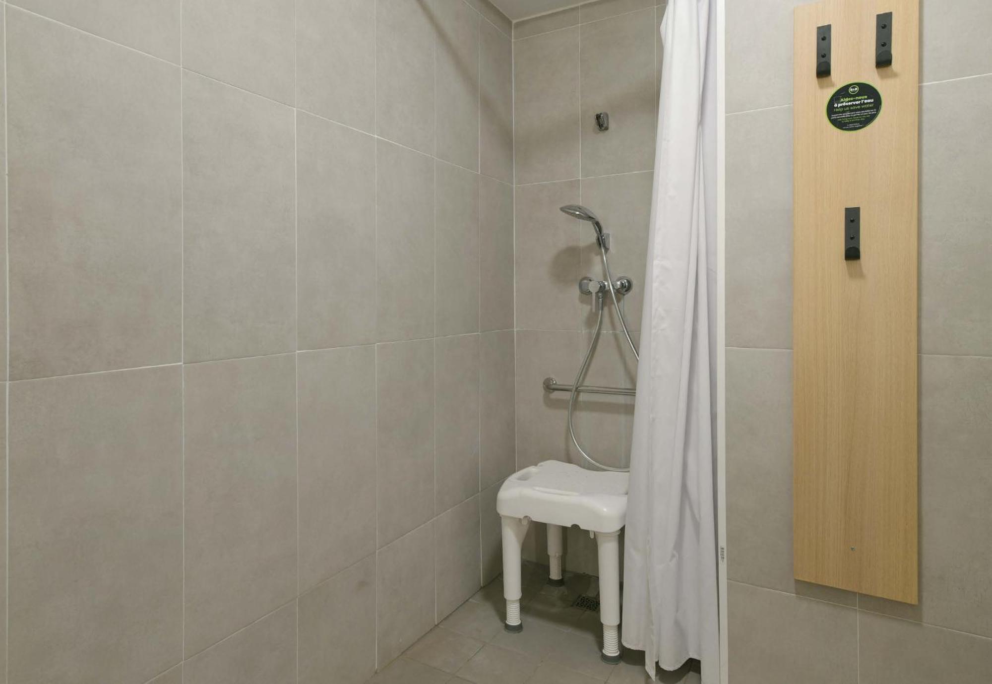 B&B Hotel Le Mans Nord 1 サン・サテュルナン エクステリア 写真